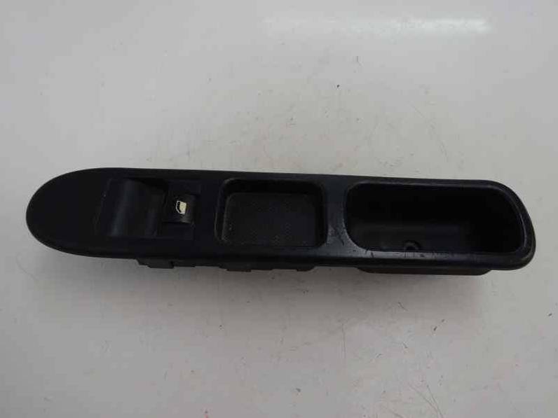 MANDO ELEVALUNAS DELANTERO DERECHO PEUGEOT 307 BREAK SW 2006 1.6 HDI (109 CV)