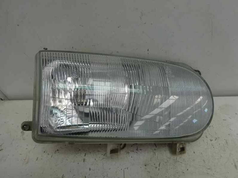 FARO DERECHO NISSAN SERENA 1993 2.0 D (67 CV)