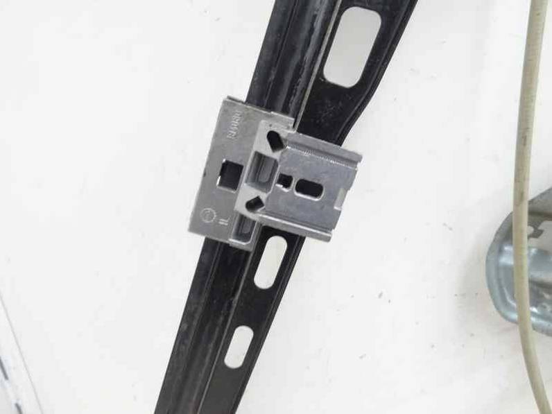 ELEVALUNAS DELANTERO IZQUIERDO MERCEDES CLASE C BERLINA 2001 2.7 CDI 20V (170 CV)