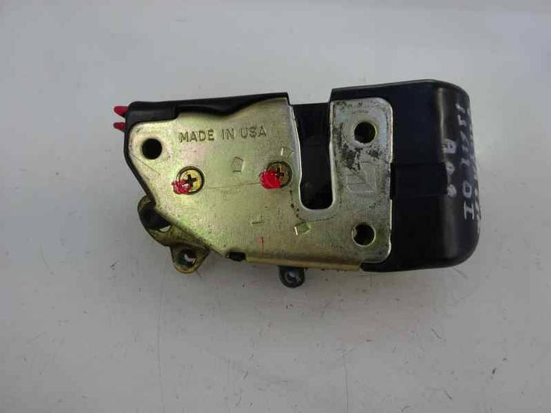 CERRADURA PUERTA DELANTERA IZQUIERDA CHRYSLER VOYAGER 2000 2.5 TURBODIESEL (116 CV)