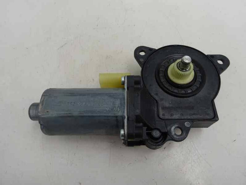 MOTOR ELEVALUNAS DELANTERO DERECHO FORD FIESTA 2006 1.6 TDCI (90 CV)