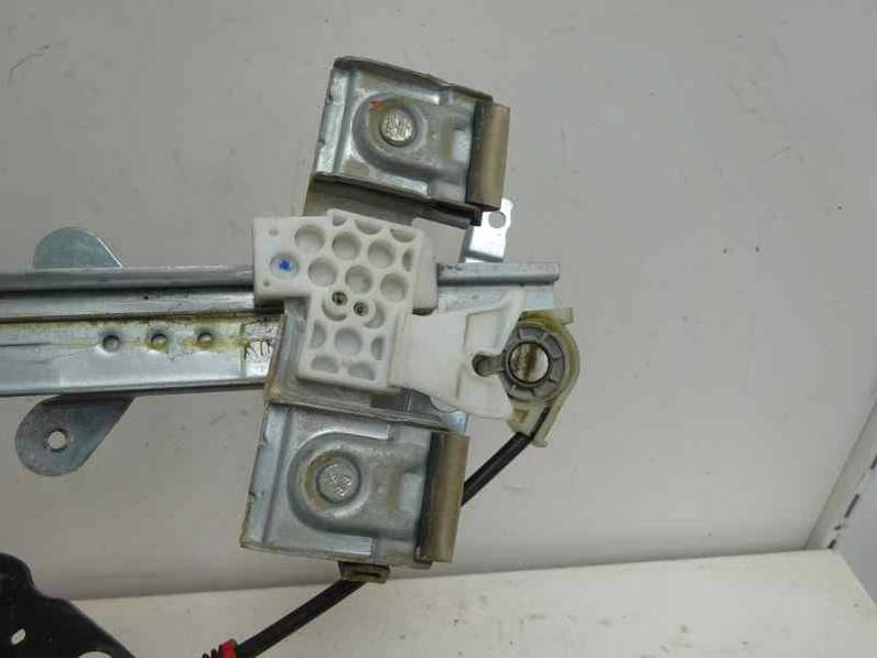 ELEVALUNAS DELANTERO DERECHO FORD FIESTA 2006 1.6 TDCI (90 CV)