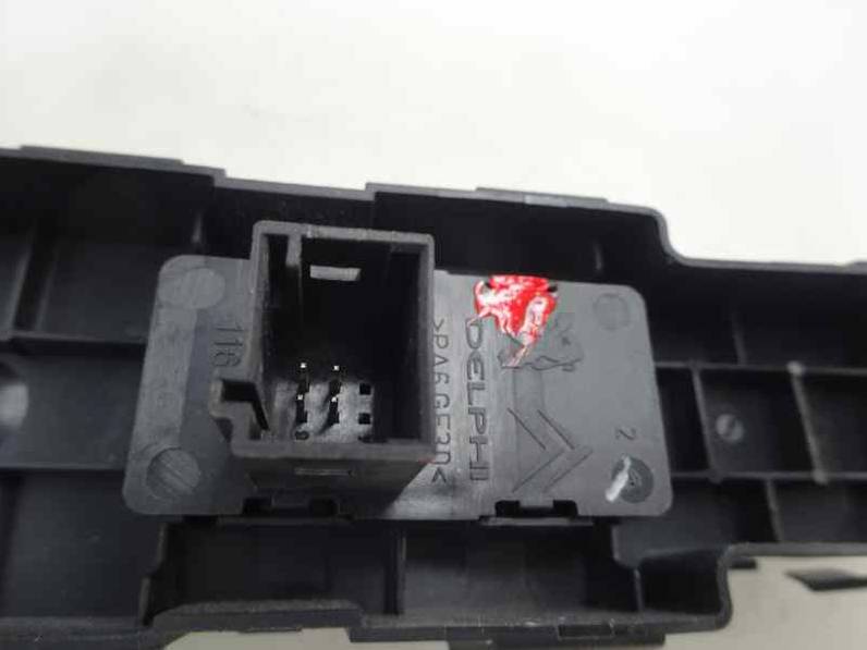 MANDO ELEVALUNAS DELANTERO DERECHO PEUGEOT 308 2010 1.6 16V HDI (90 CV)