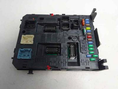 CAJA RELES FUSIBLES PEUGEOT 308 2010 1.6 16V HDI (90 CV)