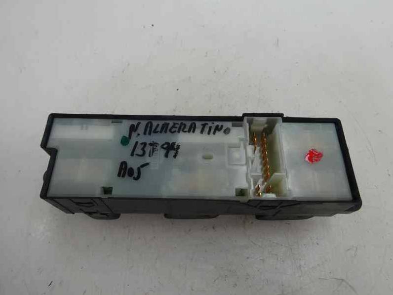 MANDO ELEVALUNAS DELANTERO IZQUIERDO NISSAN ALMERA TINO 2005 1.8 16V (116 CV)