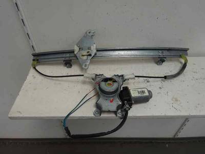 ELEVALUNAS DELANTERO DERECHO NISSAN ALMERA TINO 2005 1.8 16V (116 CV)