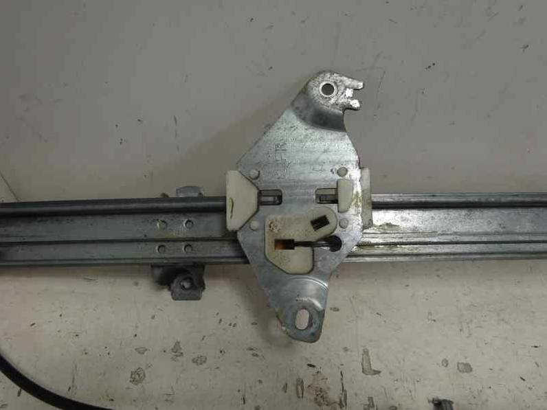 ELEVALUNAS DELANTERO DERECHO NISSAN ALMERA TINO 2005 1.8 16V (116 CV)