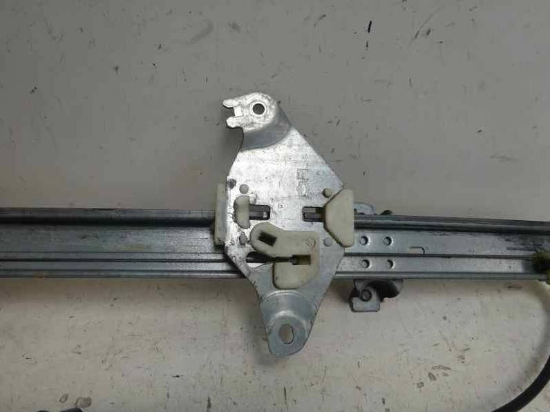 ELEVALUNAS DELANTERO IZQUIERDO NISSAN ALMERA TINO 2005 1.8 16V (116 CV)