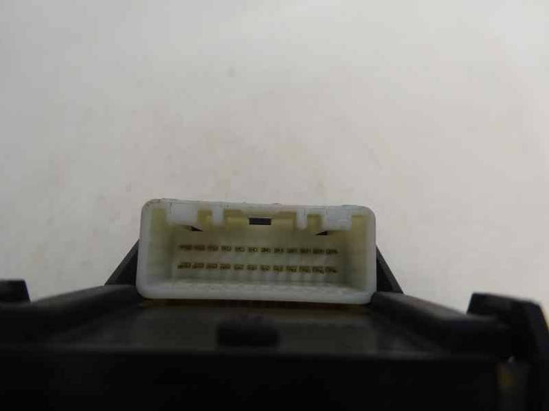 MANDO ELEVALUNAS DELANTERO IZQUIERDO TOYOTA COROLLA 2002 1.6 16V (110 CV)