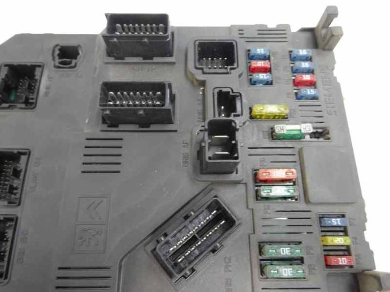 CAJA RELES FUSIBLES PEUGEOT 206 BERLINA 2003 1.4 HDI (68 CV)