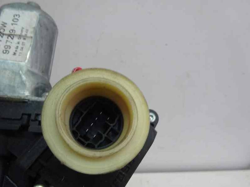 ELEVALUNAS DELANTERO IZQUIERDO TOYOTA COROLLA VERSO 2007 2.2 TURBODIESEL (136 CV)