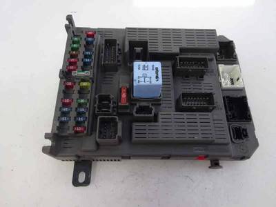 CAJA RELES FUSIBLES CITROEN C5 BERLINA 2003 2.0 16V (136 CV)