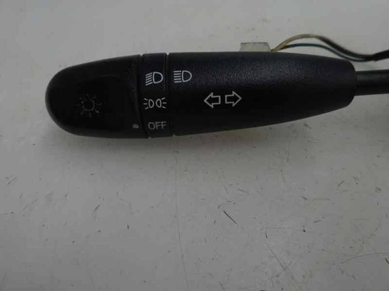 MANDO LUCES DAEWOO KALOS 2004 1.4 (94 CV)