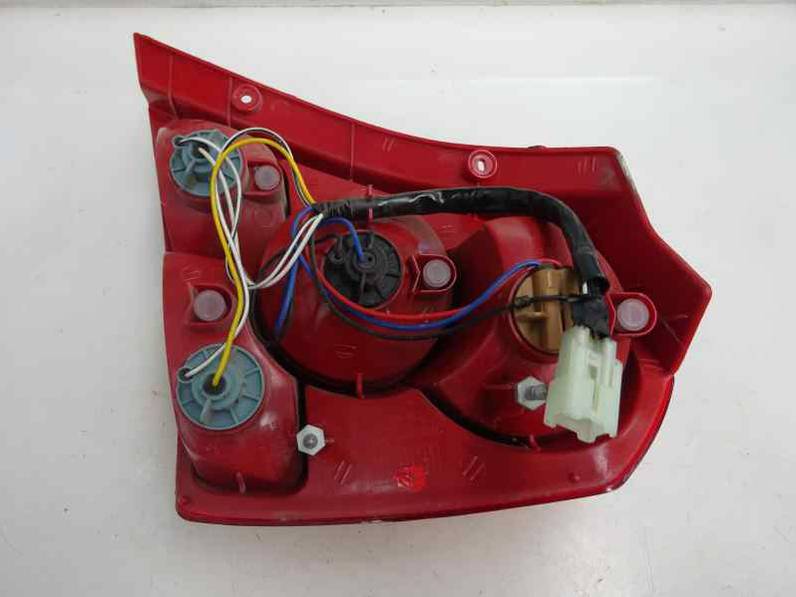 PILOTO TRASERO IZQUIERDO DAEWOO KALOS 2004 1.4 (94 CV)