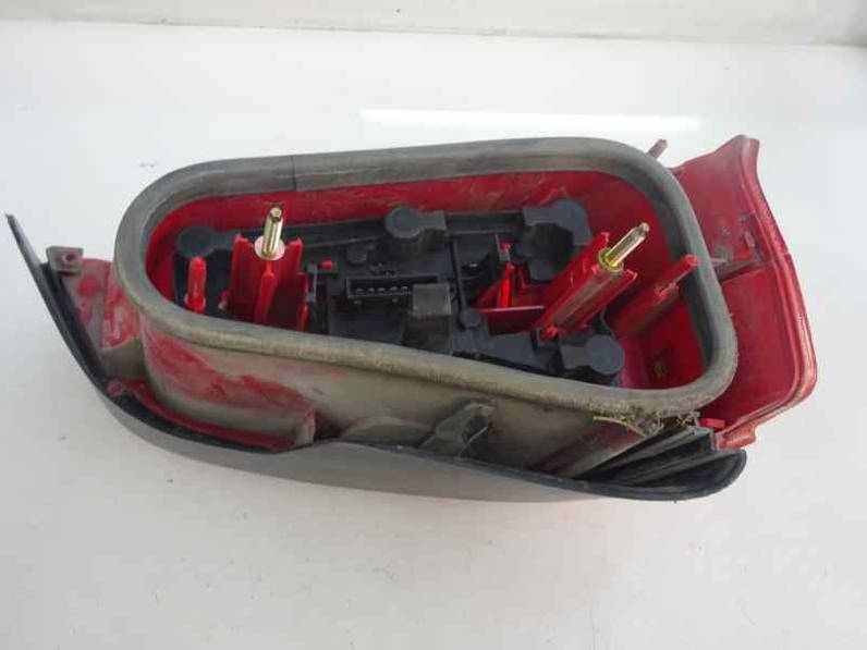 PILOTO TRASERO DERECHO PEUGEOT 106 1997 1.5 D (57 CV)