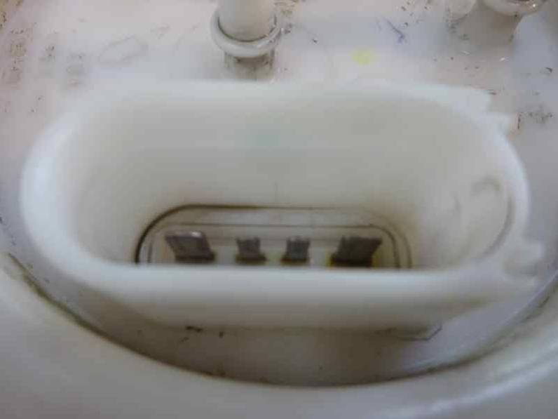 BOMBA COMBUSTIBLE VOLKSWAGEN POLO BERLINA 1998 1.4 (60 CV)