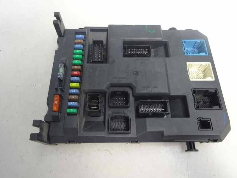 CAJA RELES FUSIBLES CITROEN C3 2010 1.4 HDI (68 CV)