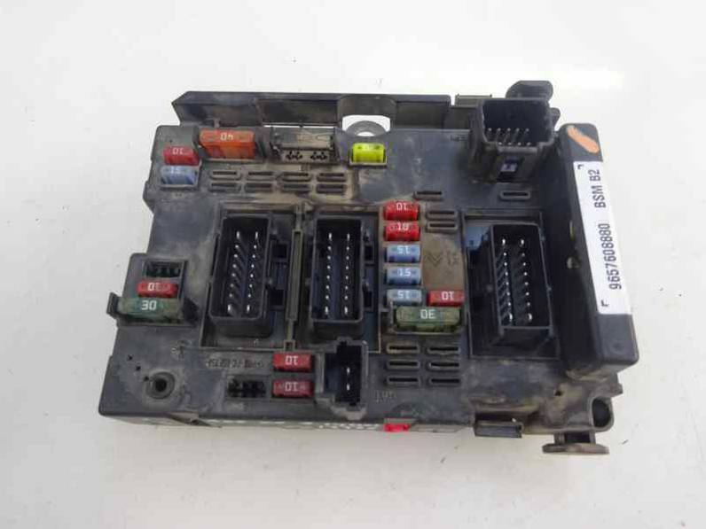 CAJA RELES FUSIBLES PEUGEOT 206 BERLINA 2006 1.4 HDI (68 CV)