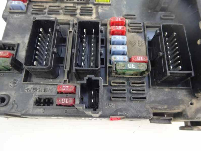 CAJA RELES FUSIBLES PEUGEOT 206 BERLINA 2006 1.4 HDI (68 CV)