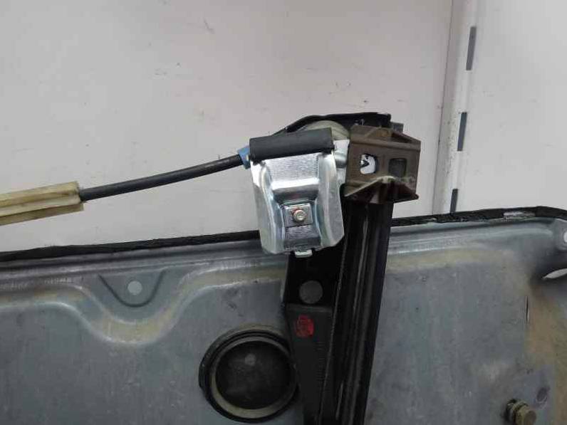 ELEVALUNAS DELANTERO IZQUIERDO VOLKSWAGEN GOLF IV BERLINA 1999 1.6 (101 CV)