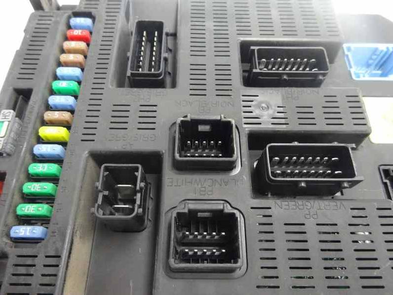 CAJA RELES FUSIBLES PEUGEOT 207 2007 1.4 16V (88 CV)