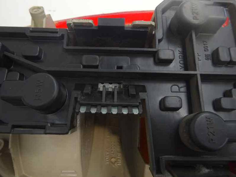 PILOTO TRASERO DERECHO OPEL CORSA B 1993 1.2 (45 CV)