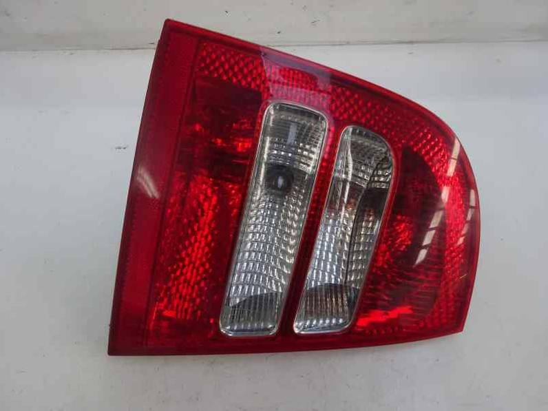 PILOTO TRASERO IZQUIERDO SKODA OCTAVIA BERLINA 2003 1.9 TDI (131 CV)