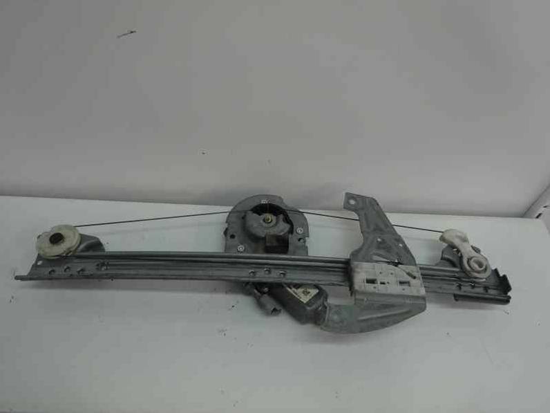 ELEVALUNAS DELANTERO DERECHO PEUGEOT 107 2009 1.0 (68 CV)