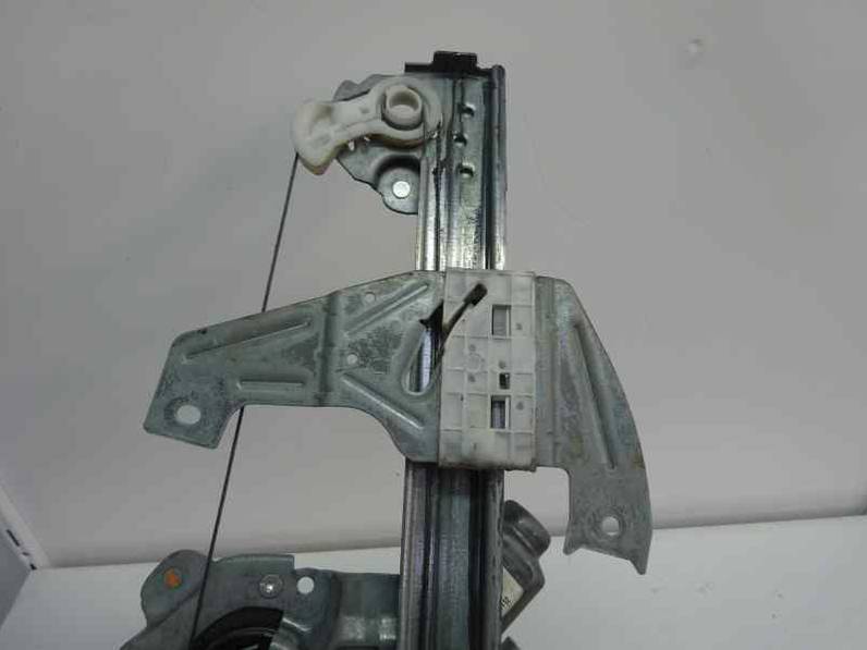 ELEVALUNAS DELANTERO DERECHO PEUGEOT 107 2009 1.0 (68 CV)