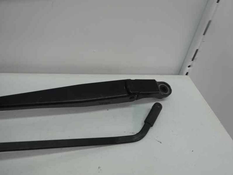 BRAZO LIMPIA DELANTERO DERECHO PEUGEOT 107 2009 1.0 (68 CV)