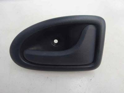 MANETA INTERIOR TRASERA DERECHA RENAULT CLIO II FASE II 2003 1.2 16V (75 CV)
