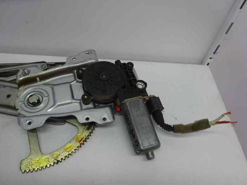 ELEVALUNAS DELANTERO DERECHO TOYOTA YARIS 2003 1.3 (87 CV)