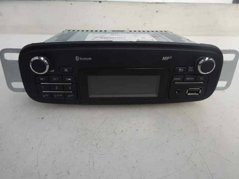 SISTEMA AUDIO RADIO CD RENAULT CLIO IV 2015 1.5 DCI D FAP (90 CV)