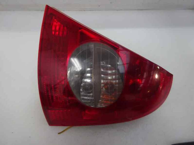 PILOTO TRASERO DERECHO RENAULT CLIO II FASE II 2003 1.4 16V (98 CV)