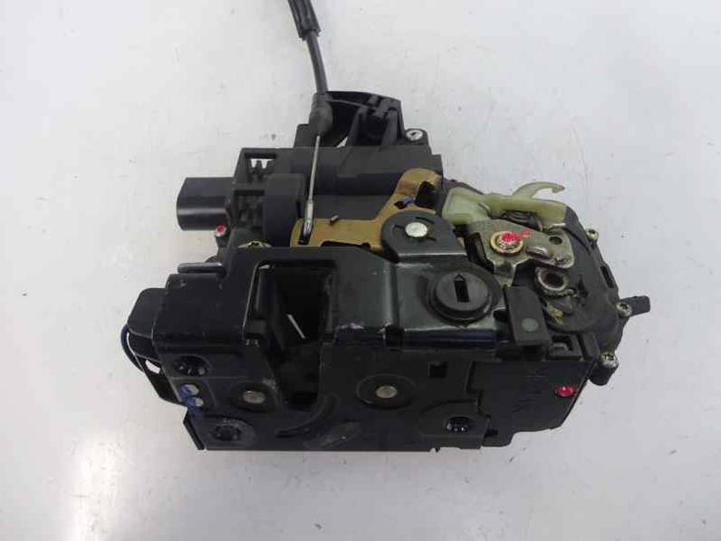 CERRADURA PUERTA TRASERA DERECHA VOLKSWAGEN GOLF IV VARIANT 2002 1.9 TDI (131 CV)