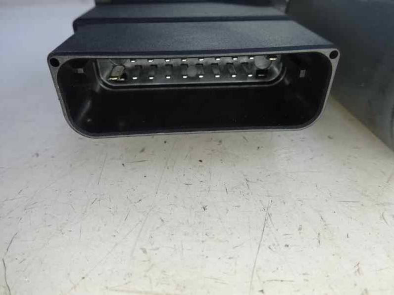 MOTOR ELEVALUNAS TRASERO IZQUIERDO VOLKSWAGEN GOLF IV VARIANT 2002 1.9 TDI (131 CV)