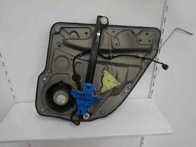 ELEVALUNAS TRASERO IZQUIERDO VOLKSWAGEN GOLF IV VARIANT 2002 1.9 TDI (131 CV)