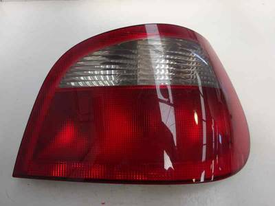 PILOTO TRASERO DERECHO RENAULT MEGANE I FASE 2 BERLINA 2002 1.9 DTI D (80 CV)