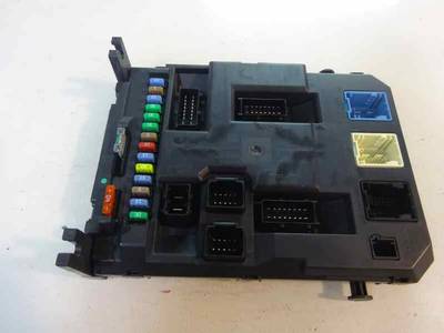 CAJA RELES FUSIBLES CITROEN C3 PICASSO 2009 1.6 16V HDI (90 CV)