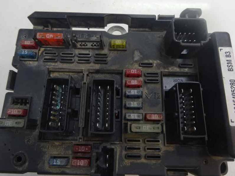 CAJA RELES FUSIBLES CITROEN XSARA BERLINA 2002 2.0 HDI (90 CV)