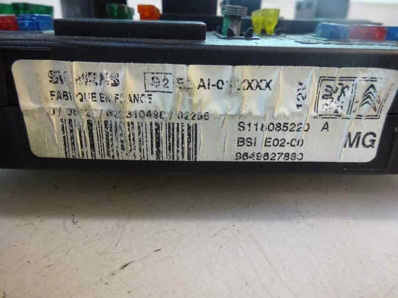 CAJA RELES FUSIBLES PEUGEOT 206 BERLINA 2003 1.9 D (69 CV)