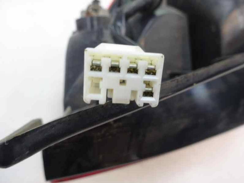 PILOTO TRASERO DERECHO KIA RIO 2001 1.3 (75 CV)