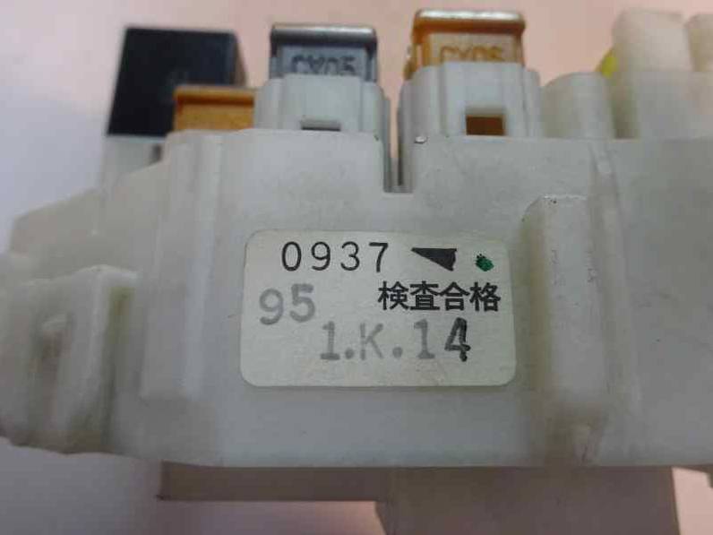 CAJA RELES FUSIBLES TOYOTA RAV 4 2002 2.0 TURBODIESEL (116 CV)