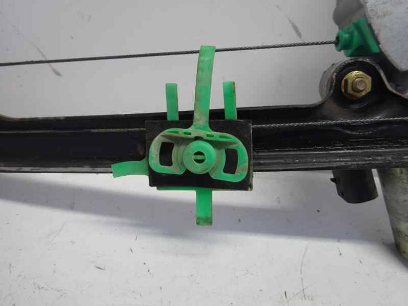 ELEVALUNAS DELANTERO IZQUIERDO FIAT PUNTO BERLINA 2002 1.2 (60 CV)