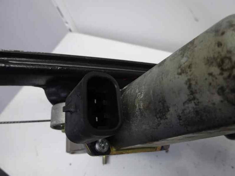 ELEVALUNAS DELANTERO IZQUIERDO FIAT PUNTO BERLINA 2002 1.2 (60 CV)