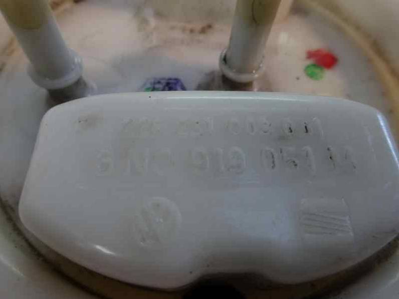 BOMBA COMBUSTIBLE VOLKSWAGEN POLO BERLINA 1998 1.4 (60 CV)