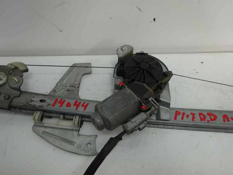 ELEVALUNAS DELANTERO DERECHO PEUGEOT 107 2006 1.0 (68 CV)