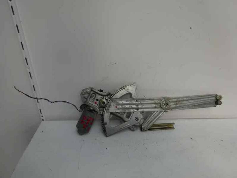 ELEVALUNAS DELANTERO DERECHO PEUGEOT 205 BERLINA 1995 1769 (60 CV)