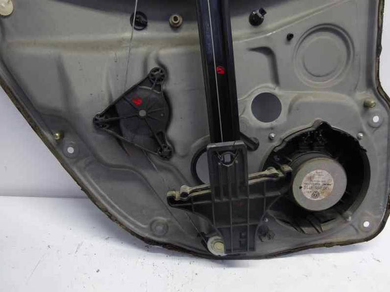 ELEVALUNAS TRASERO DERECHO VOLKSWAGEN GOLF IV BERLINA 2003 1.9 TDI (150 CV)