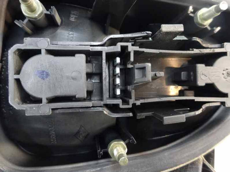 PILOTO TRASERO IZQUIERDO RENAULT LAGUNA 1998 1.6 (107 CV)